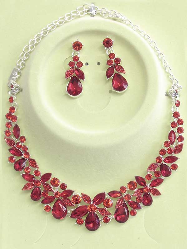 LUXURY CLASS VICTORIAN STYLE AND AUSTRALIAN CRYSTAL PARTY NECKLACE SET