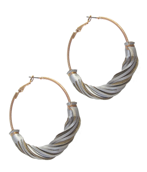 TWIST LEATHER HOOP EARRING