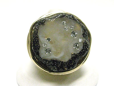 Crystal stud marblic stone fashion ring