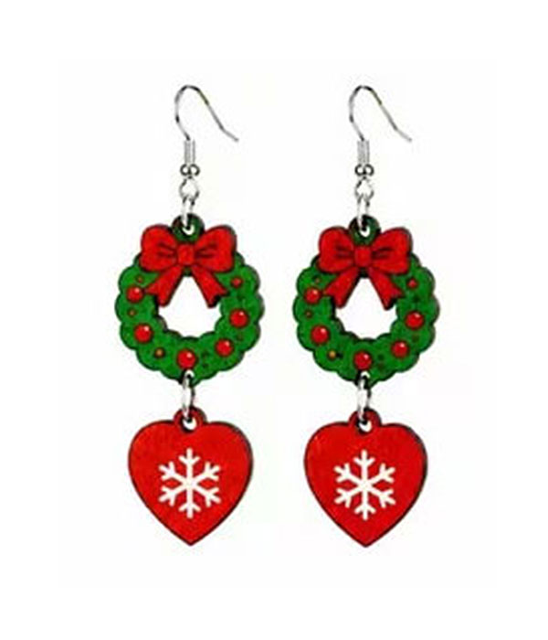 Christmas theme wood earring - wreath