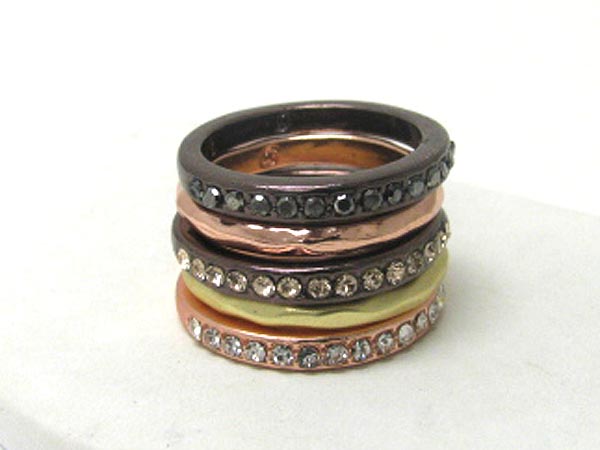 Multi crystal and plain ring set