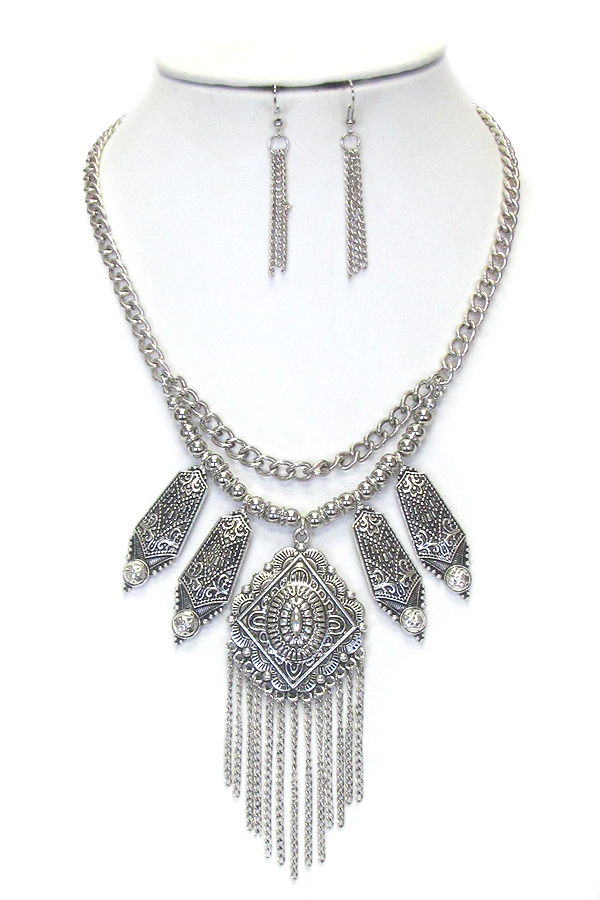 Boho style metal necklace set