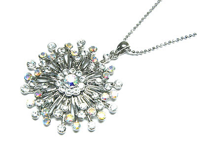 Crystal flower necklace