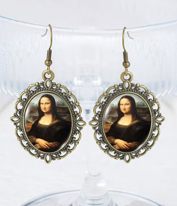 Vintage painting puffy glass earring