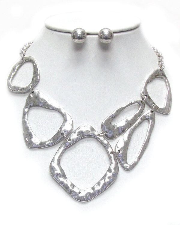 Hammered metal link necklace set