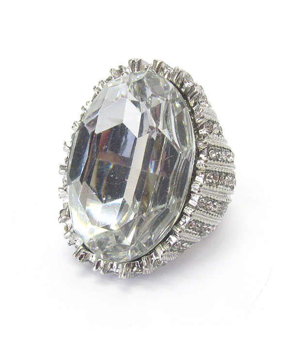 Facet glass and crystal stretch cocktail ring