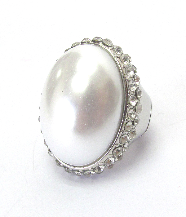Pearl and crystal stretch cocktail ring