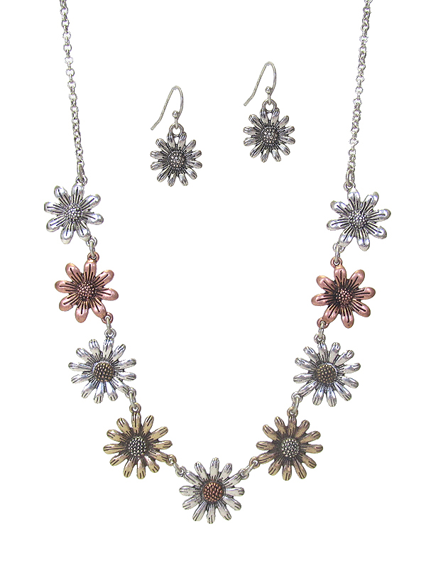 Multi metal flower link necklace set