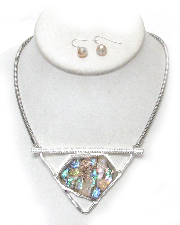Abalone pendant necklace set