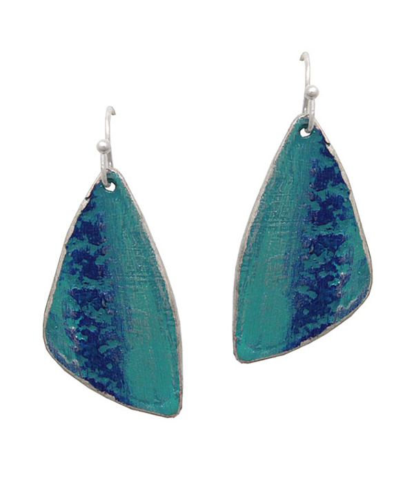 TEXTURED PATINA EARRING