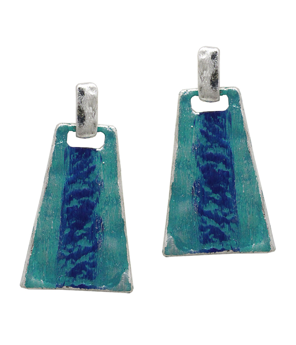 TEXTURED PATINA EARRING