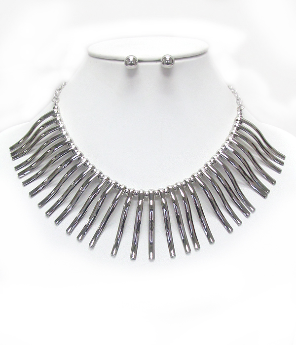 Multi metal bar necklace set
