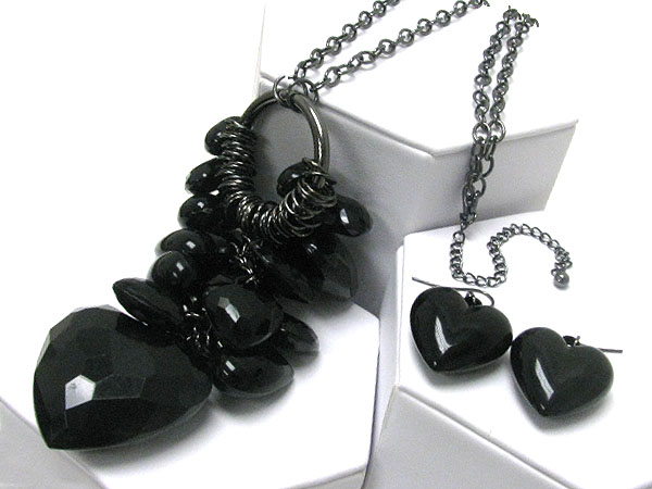 Multi facet acryl puffy heart dangle neckalce earring set