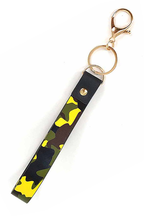 LEATHERETTE BAND KEY CHAIN WRISTLET - CAMOUFLAGE