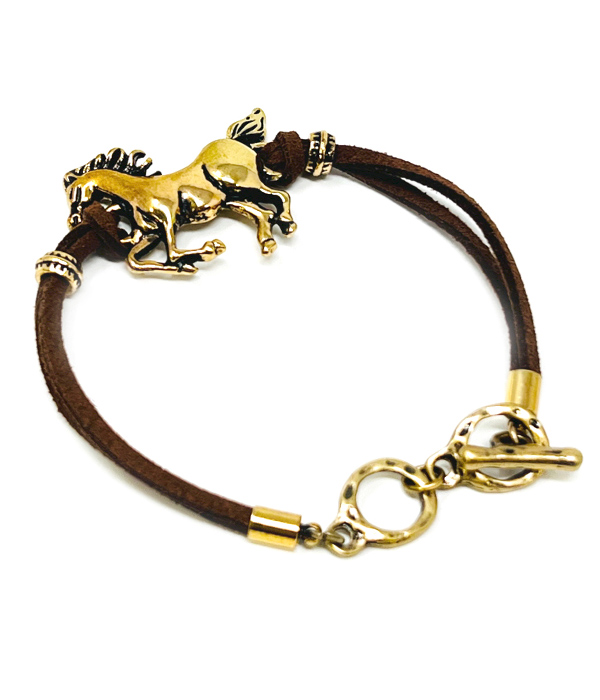 Horse theme leatherette toggle bracelet