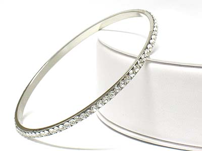 Crystal stud single line bangle
