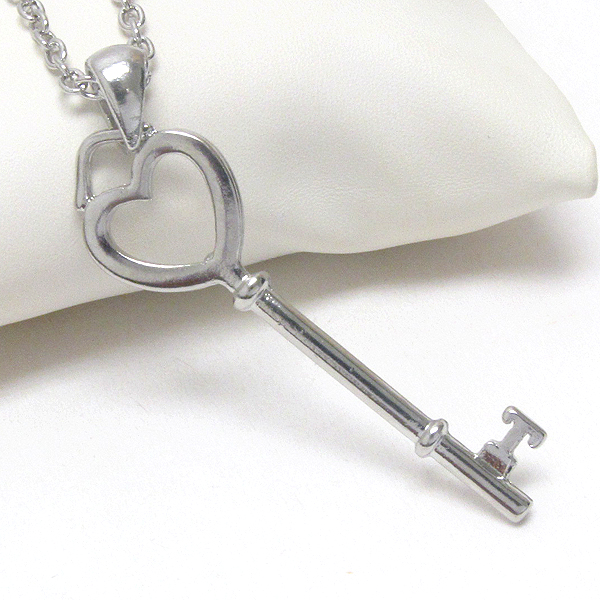 Premier electro plating metal heart key pendant necklace