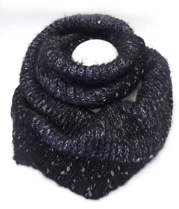 Outline wide winter infinity scarf