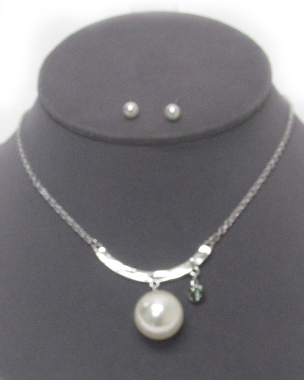 Pearl crystal dangle necklace set