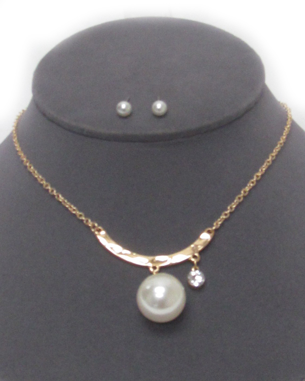 Pearl crystal dangle necklace set