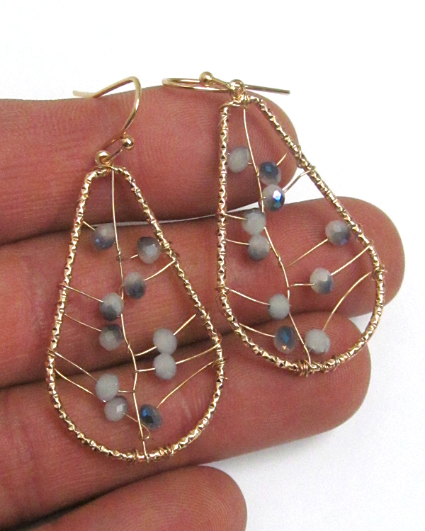 Metal wire oval bead earrings