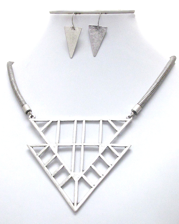METAL ART CHEVRON PENDANT AND SNAKE CHAIN NECKLACE EARRING SET