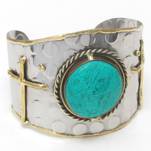 Handmade metal art bangle bracelet - 100% brass