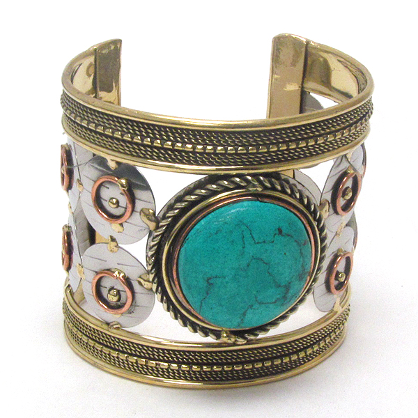 Handmade metal art bangle bracelet - 100% brass