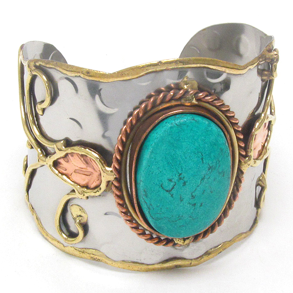 Handmade metal art bangle bracelet - 100% brass