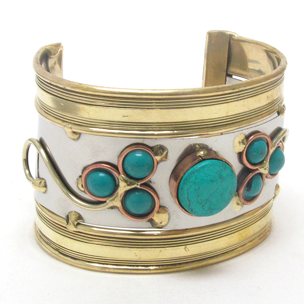 Handmade metal art bangle bracelet - 100% brass