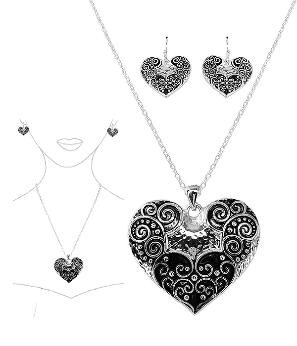 DESIGNER TEXTURED HEART PENDANT NECKLACE SET