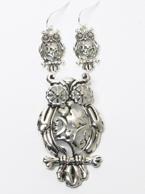 Filigree owl pendant set 