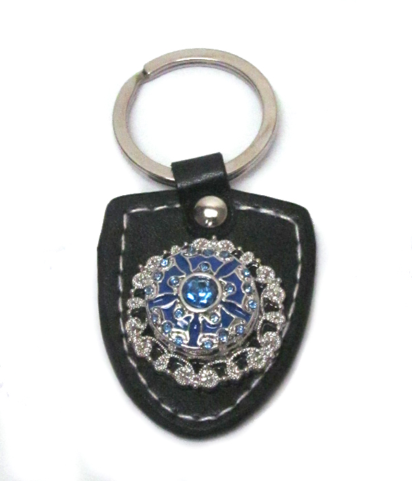 Interchangeable button leatherette key chain