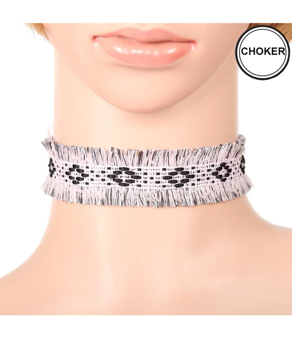 DIAMOND PATTERN FABRIC CHOKER NECKLACE