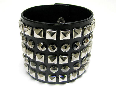 METAL STUD LEATHER BAND BRACELET 