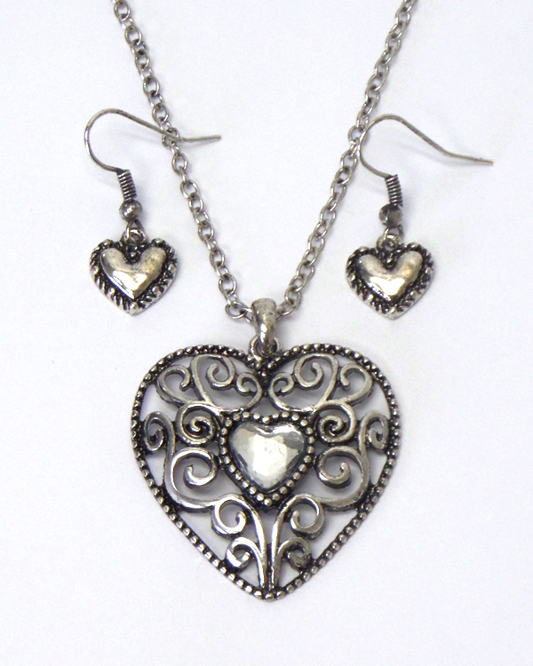 Metal filigree heart necklace set