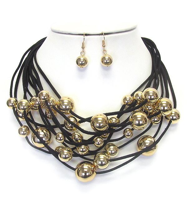 Multi ball and suede chain necklace set