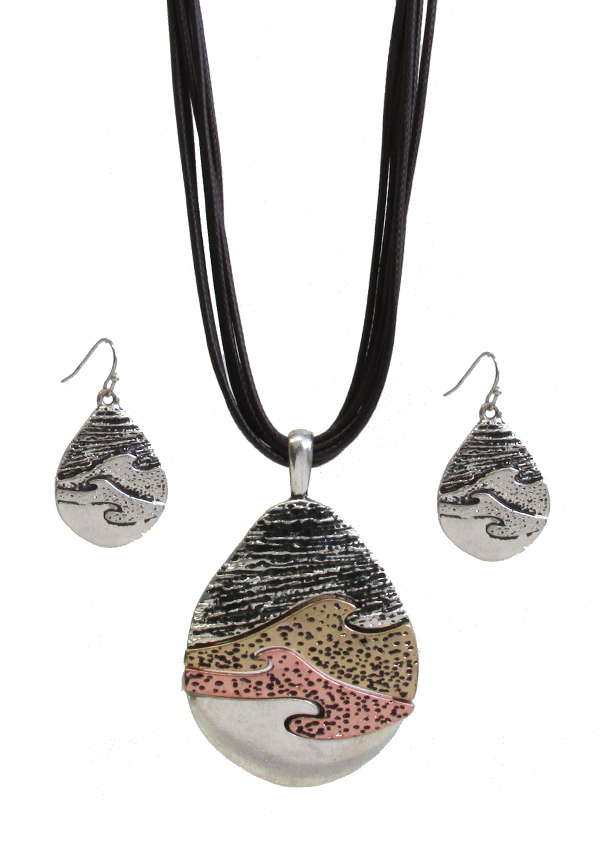 TEARDROP METAL PENDANT CORD NECKLACE SET - WAVE