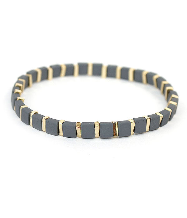 Coat bead stretch bracelet