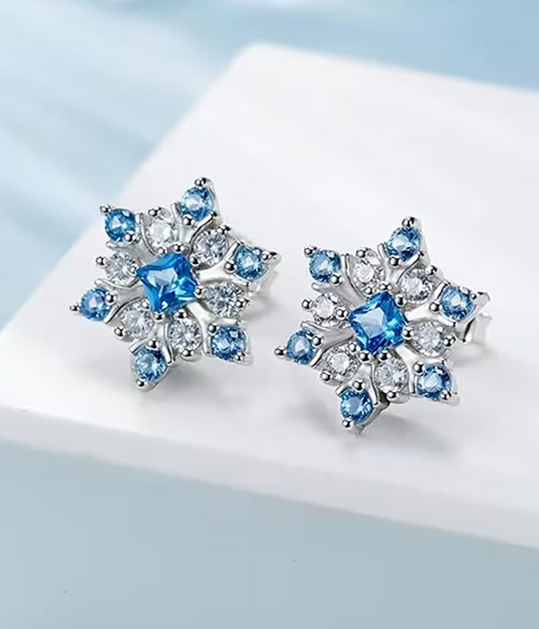 Christmas snowflake earring