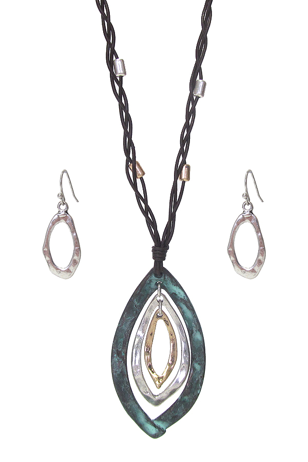 Multi metal oval mix pendant necklace set