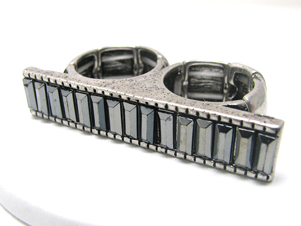 Glam punk rock barguette crystal dual finger stretch ring