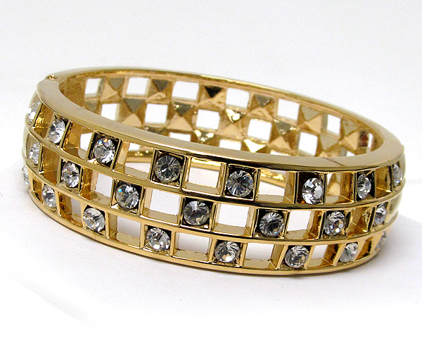 Multi crystal square patern hinge bangle