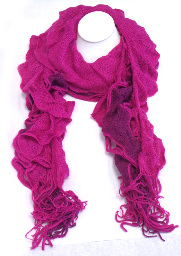 Ruffle winter scarf