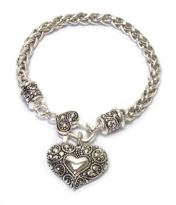 Metal filigree heart charm chain bracelet -valentine