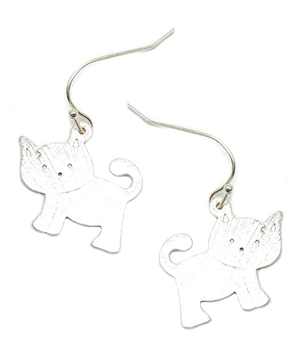 PET LOVERS THEME SCRATCH METAL CAT EARRING