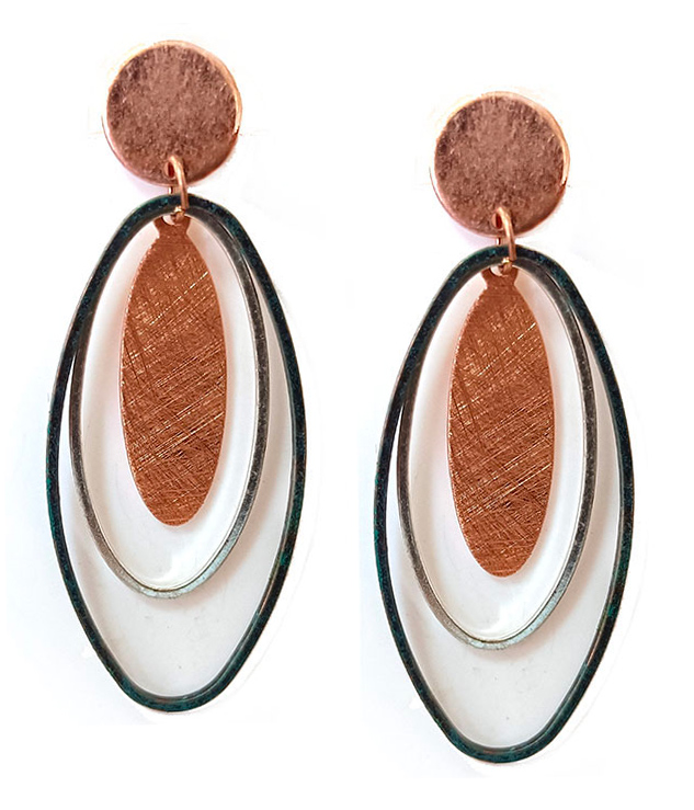 METAL WIRE AND SCRATCH METAL OVAL EARRING