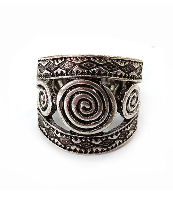 METAL SWIRL STRETCH RING