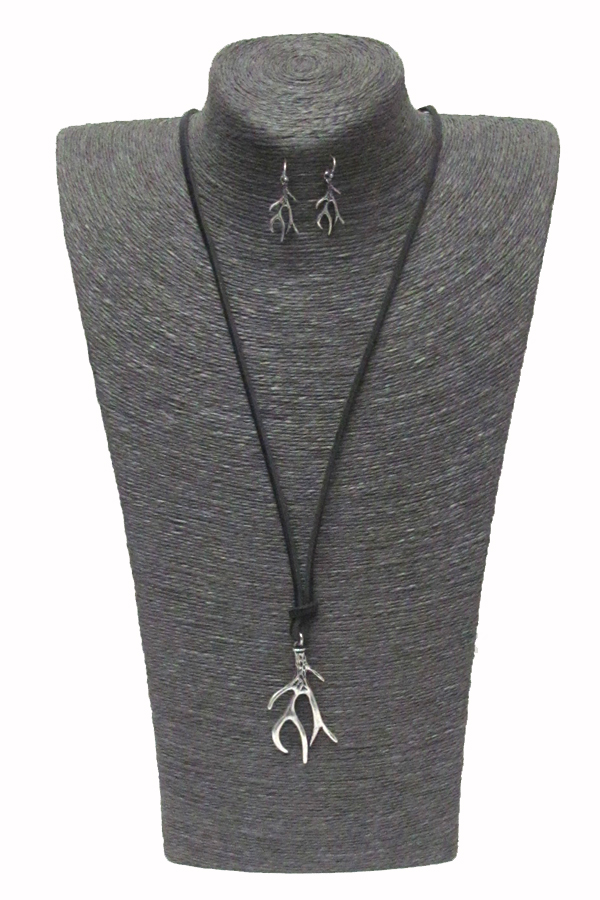 Leather type metal branch necklace set  