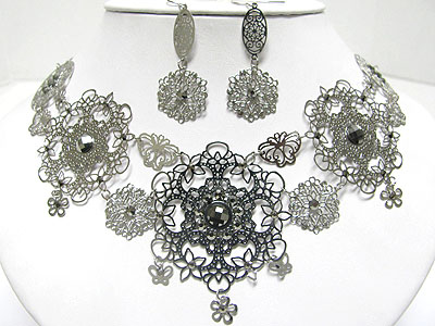Metal filigree  flower link necklace set